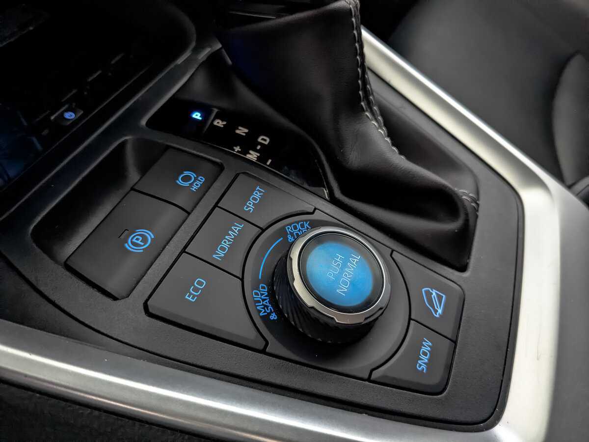 Toyota RAV4 2021 года с пробегом. Фото: #25