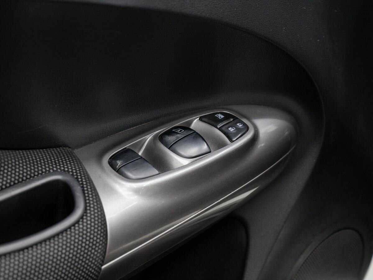 Nissan Juke 2012 года с пробегом. Фото: #15