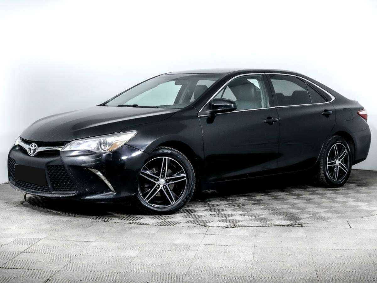 Toyota Camry 2014 года с пробегом. Посмотреть фото