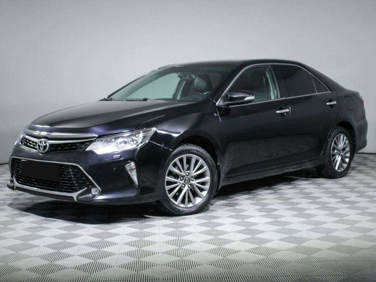 Toyota Camry 2018 года с пробегом. Посмотреть фото