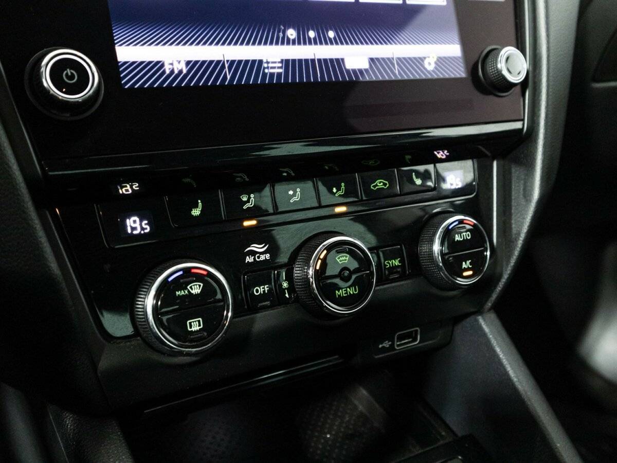 Skoda Octavia 2019 года с пробегом. Фото: #17