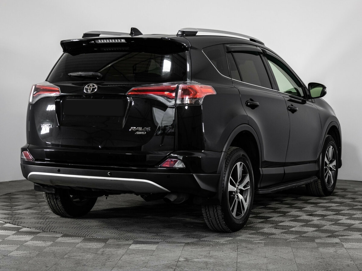 Toyota RAV4 2016 года с пробегом. Фото: #3
