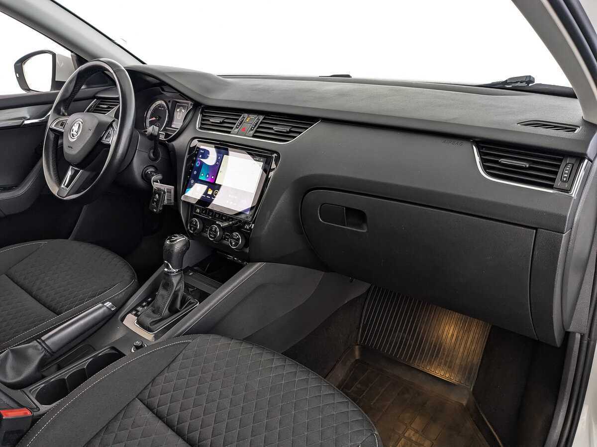 Skoda Octavia 2017 года с пробегом. Фото: #9