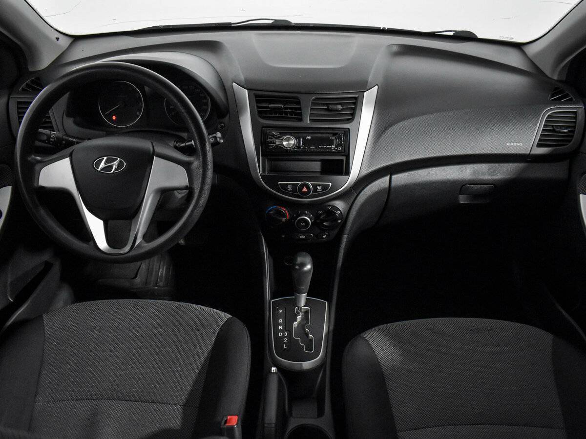 Hyundai Solaris 2012 года с пробегом. Фото: #11