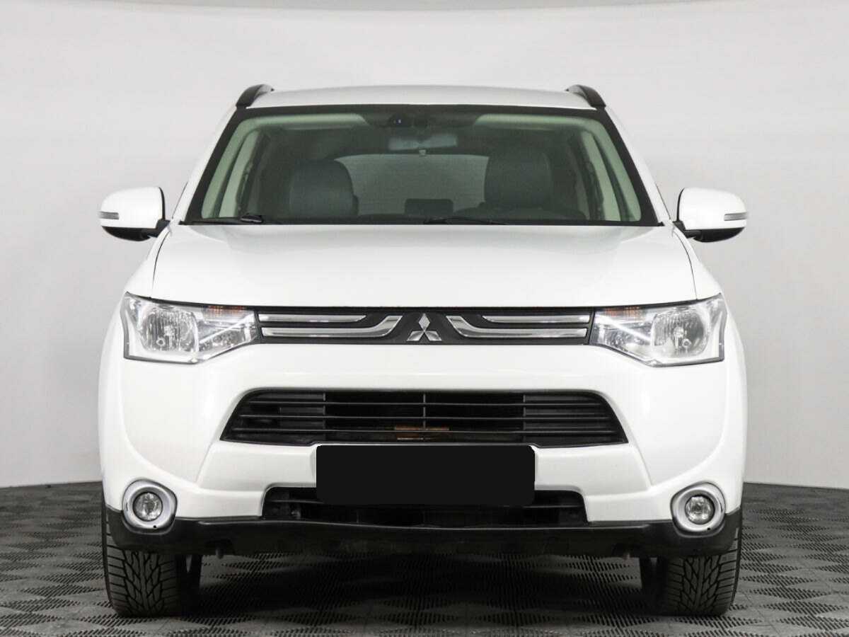 Mitsubishi Outlander 2013 года с пробегом. Фото: #1