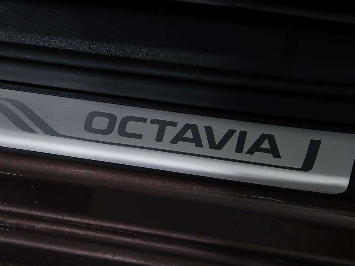 Skoda Octavia 2018 года с пробегом. Фото: #19