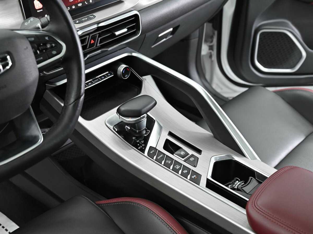 Geely Coolray 2022 года с пробегом. Фото: #12