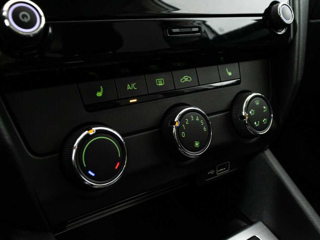 Skoda Octavia 2018 года с пробегом. Фото: #14