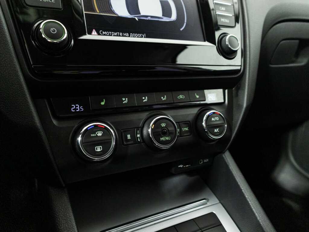 Skoda Octavia 2015 года с пробегом. Фото: #16