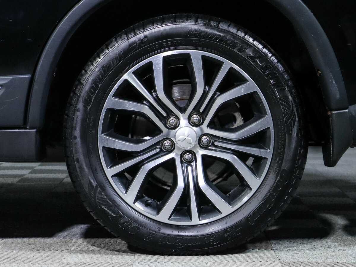 Mitsubishi Outlander 2018 года с пробегом. Фото: #11