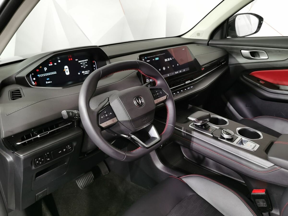 Changan UNI-S (CS55 Plus) 2024 года с пробегом. Фото: #12