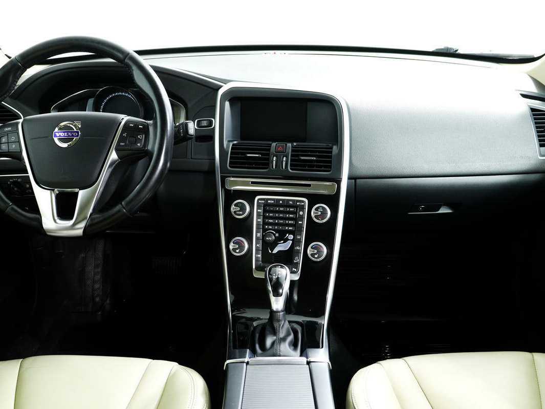 Volvo XC60 2017 года с пробегом. Фото: #10