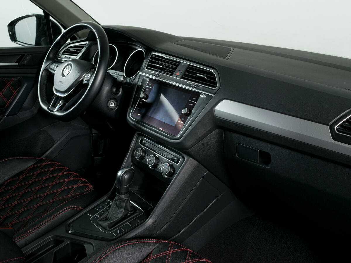 Volkswagen Tiguan 2019 года с пробегом. Фото: #2