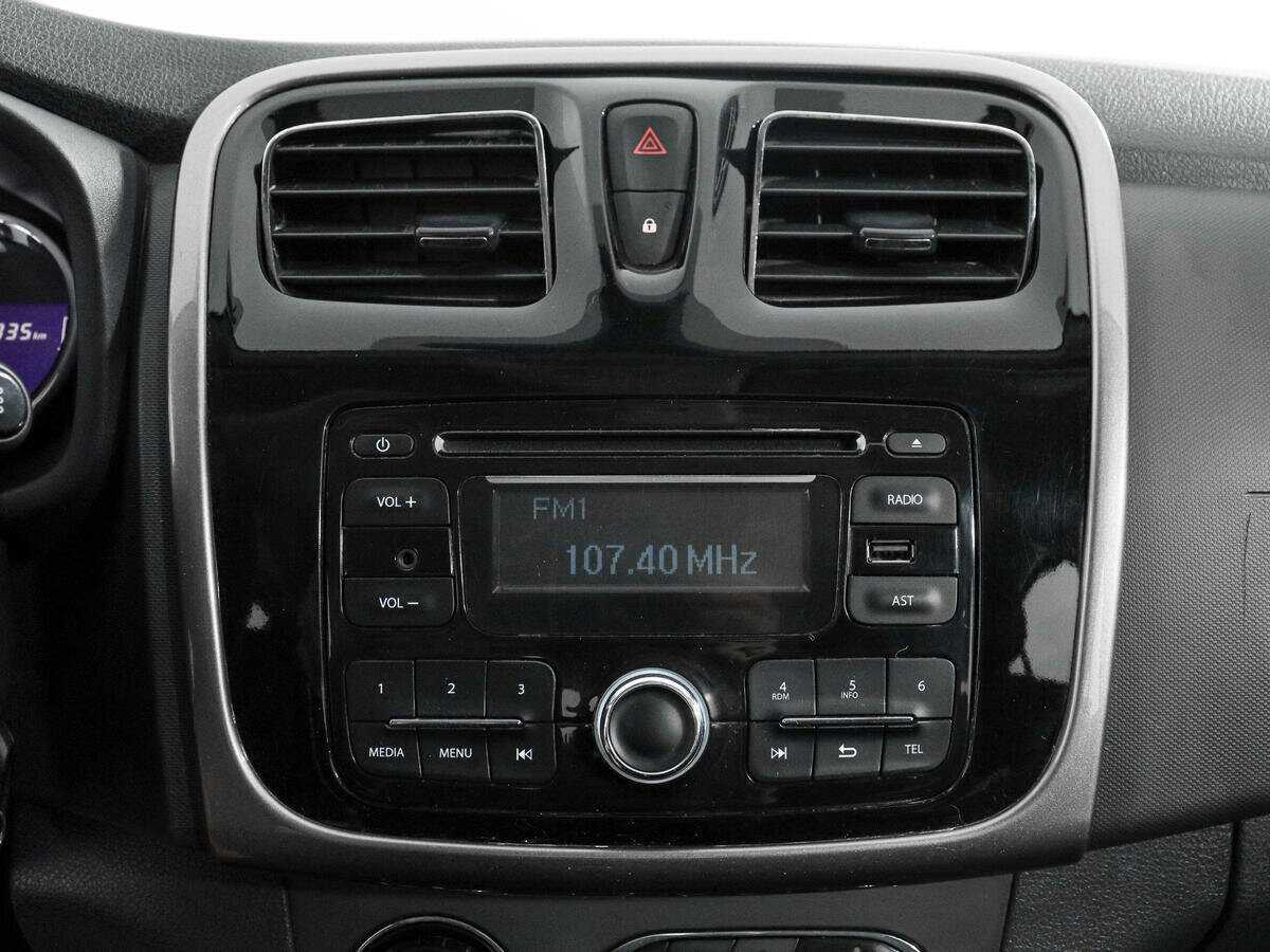 Renault Sandero 2017 года с пробегом. Фото: #10