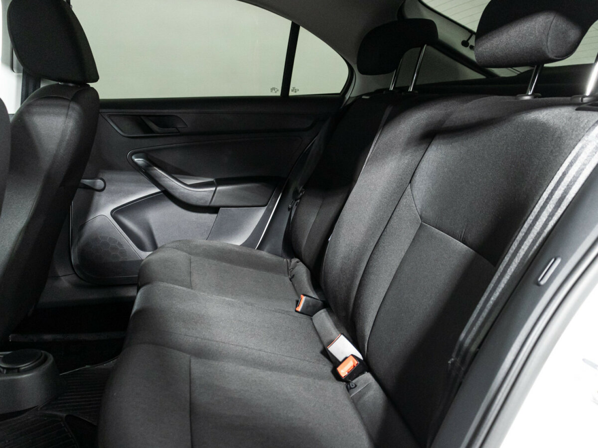 Skoda Rapid 2015 года с пробегом. Фото: #9