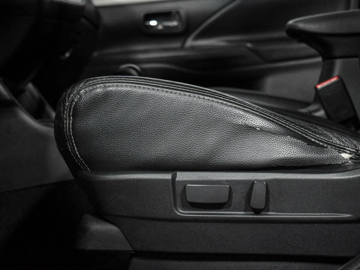 Mitsubishi Outlander 2012 года с пробегом. Фото: #18