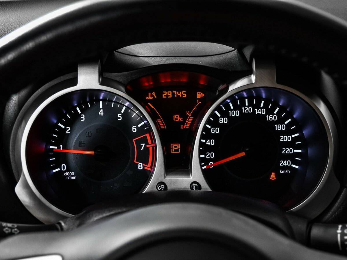 Nissan Juke 2015 года с пробегом. Фото: #9