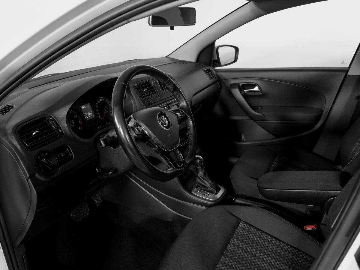 Volkswagen Polo 2017 года с пробегом. Фото: #14