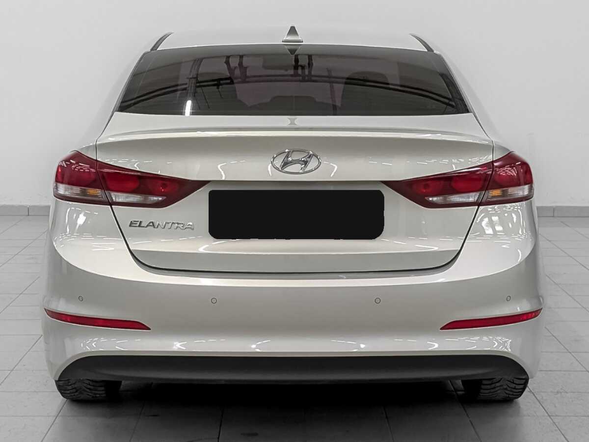 Hyundai Elantra 2017 года с пробегом. Фото: #5