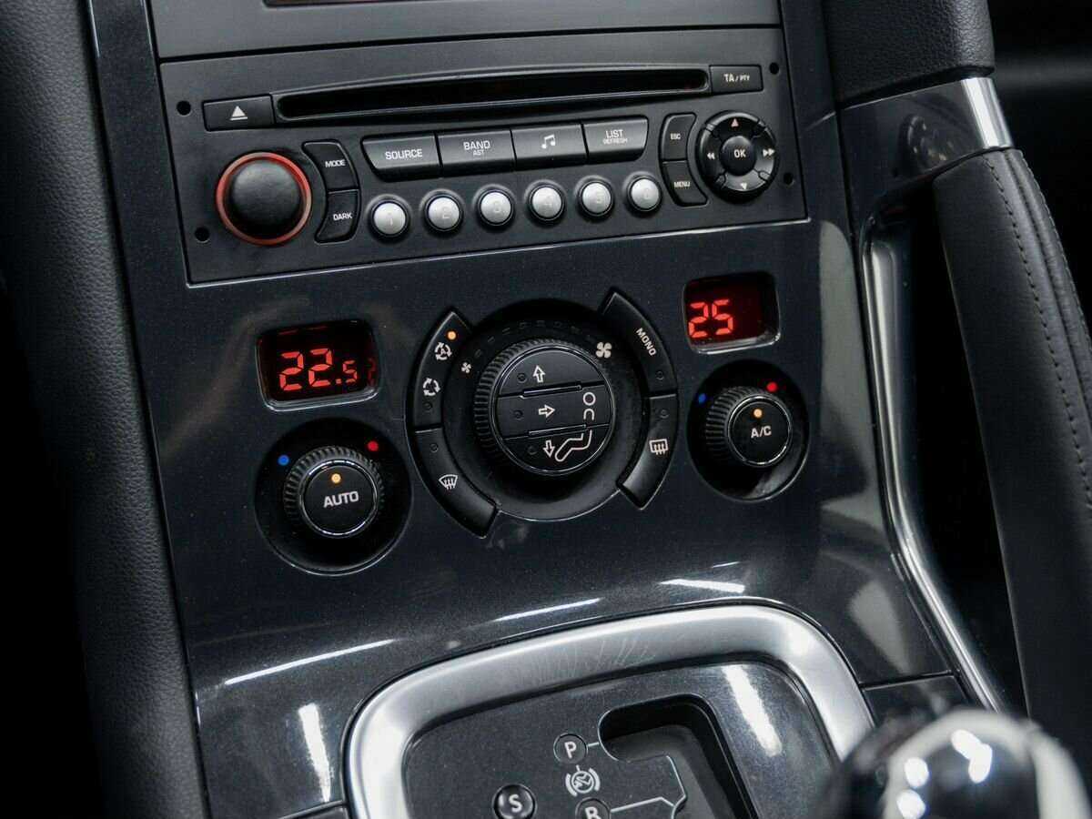 Peugeot 3008 2012 года с пробегом. Фото: #18