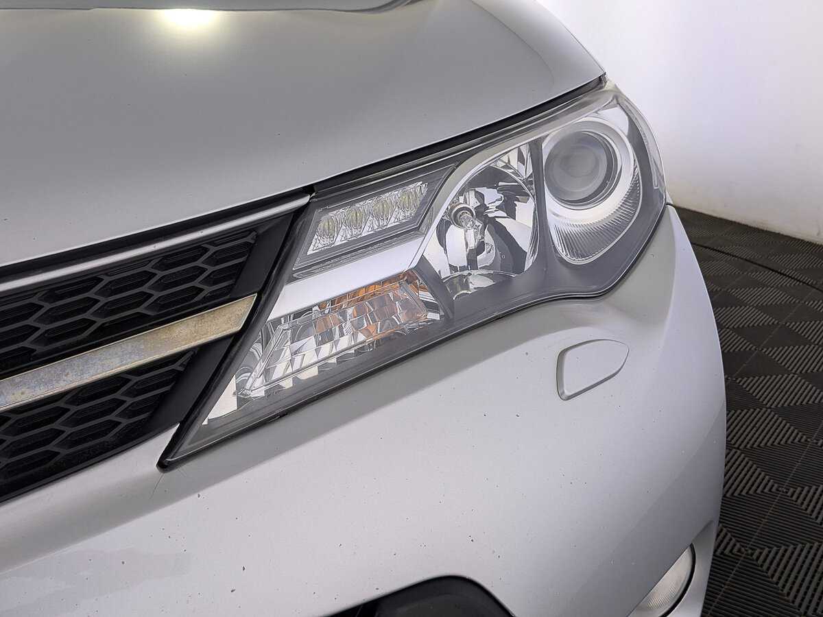 Toyota RAV4 2013 года с пробегом. Фото: #10