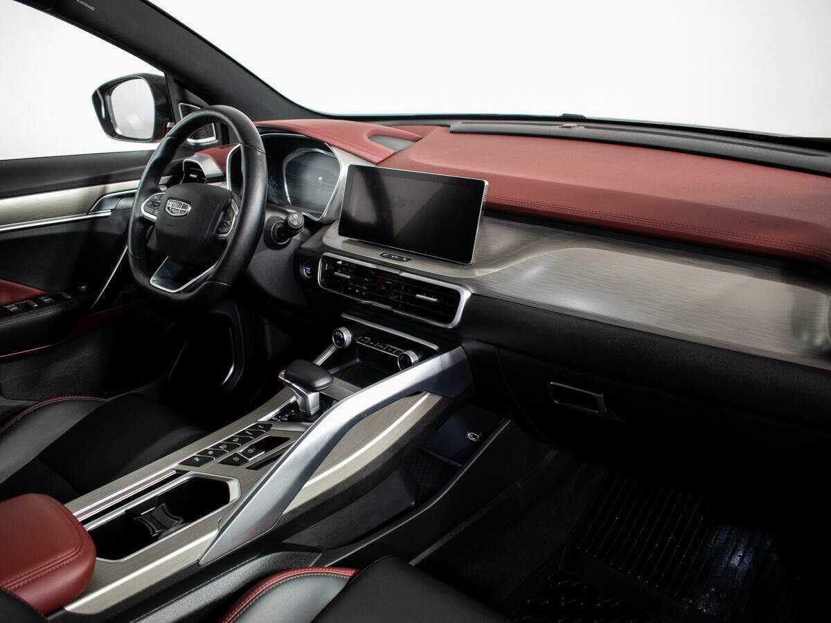 Geely Coolray 2023 года с пробегом. Фото: #7