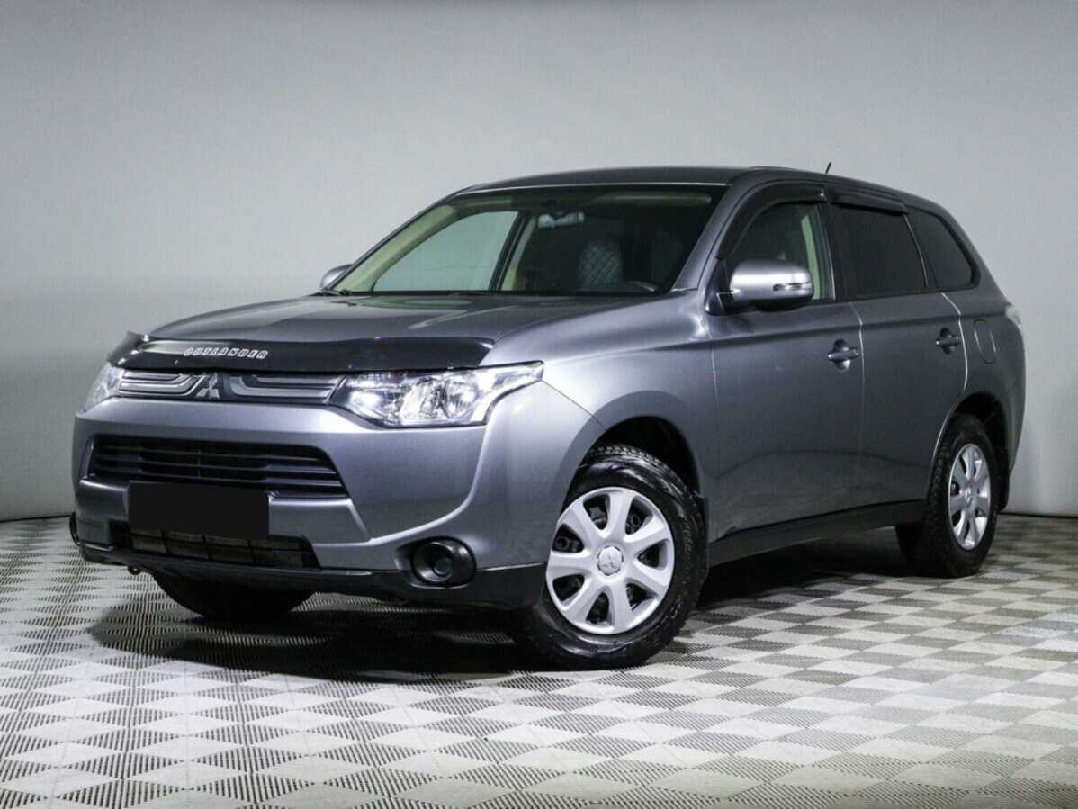 Mitsubishi Outlander 2013 года с пробегом. Посмотреть фото