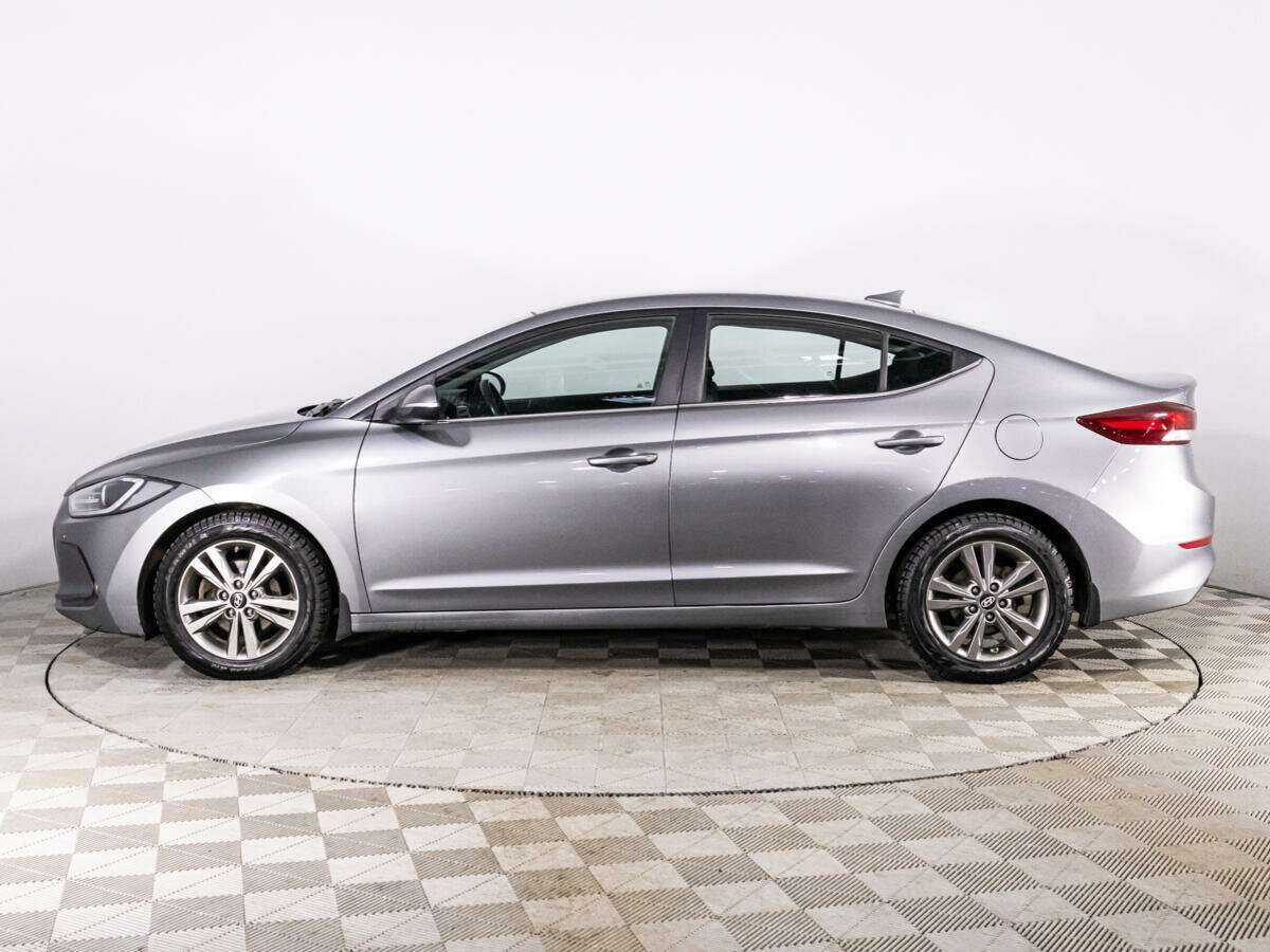 Hyundai Elantra 2018 года с пробегом. Фото: #7