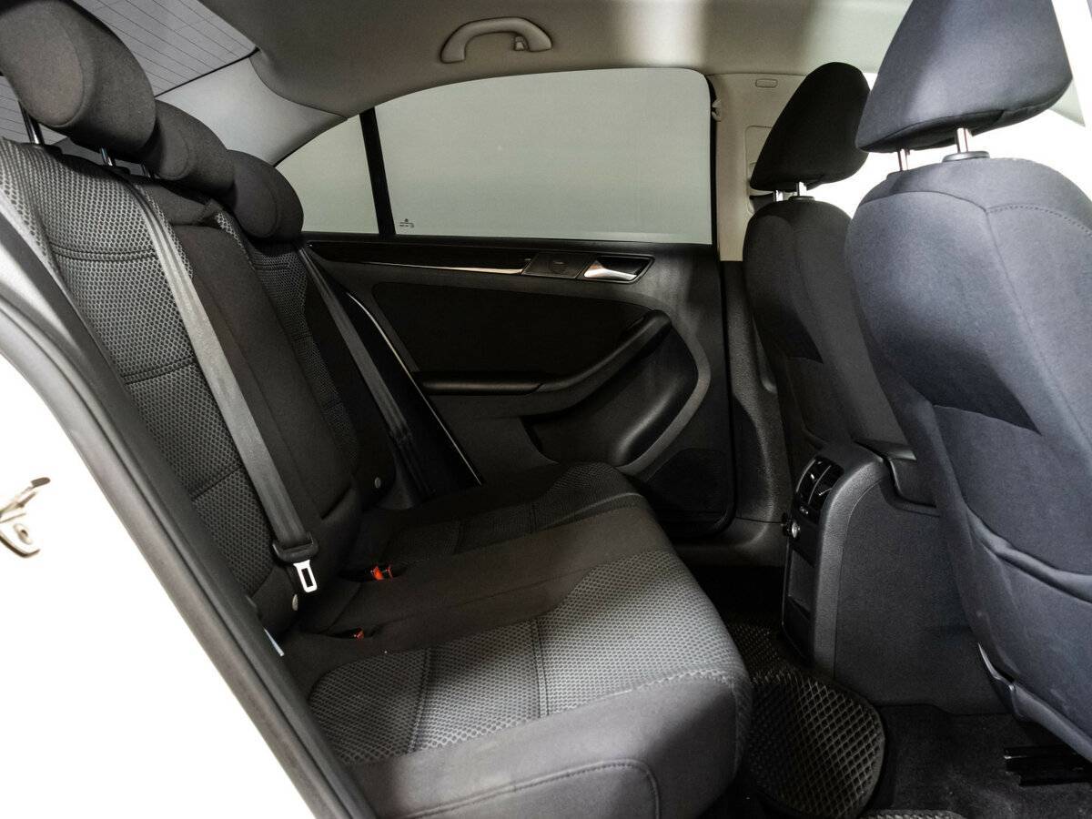 Volkswagen Jetta 2015 года с пробегом. Фото: #15