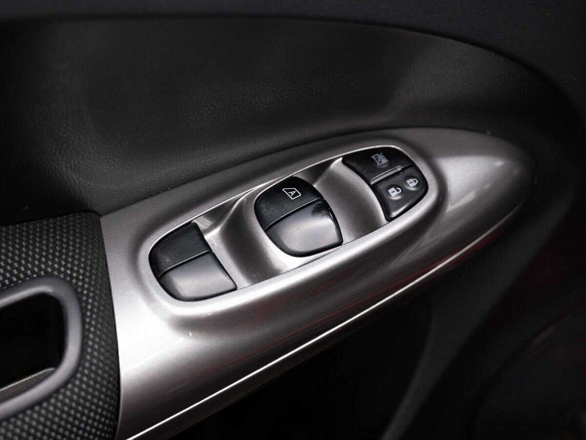 Nissan Juke 2012 года с пробегом. Фото: #15