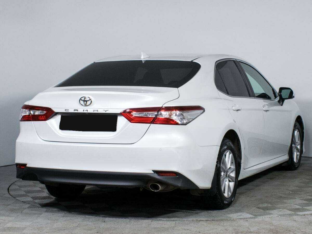 Toyota Camry 2020 года с пробегом. Фото: #4