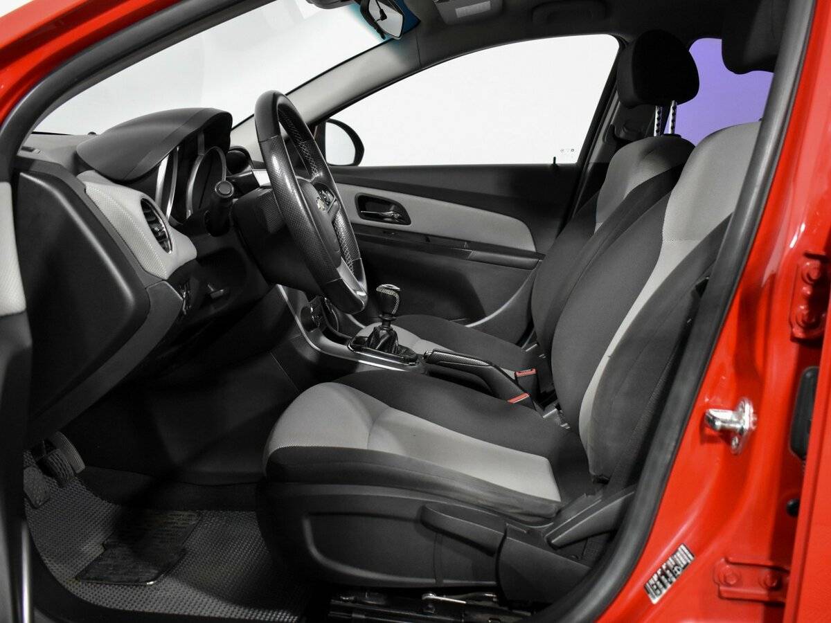 Chevrolet Cruze 2012 года с пробегом. Фото: #9