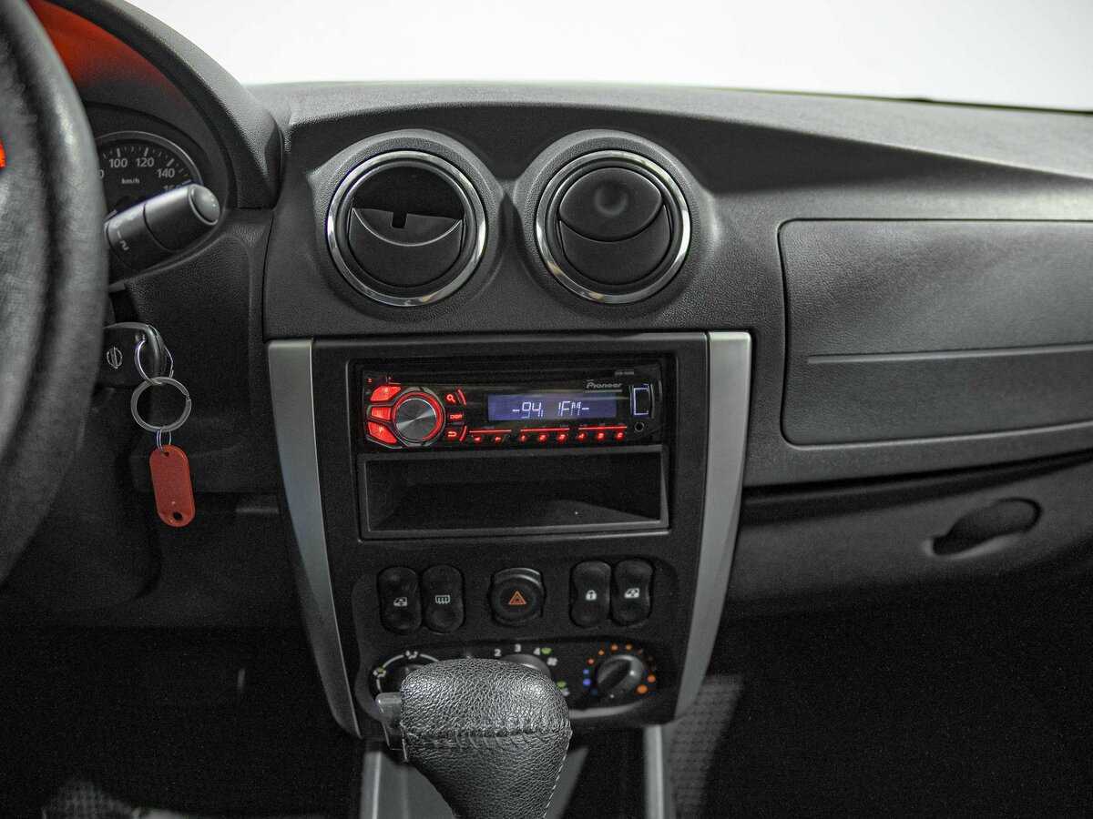 Nissan Almera 2014 года с пробегом. Фото: #7