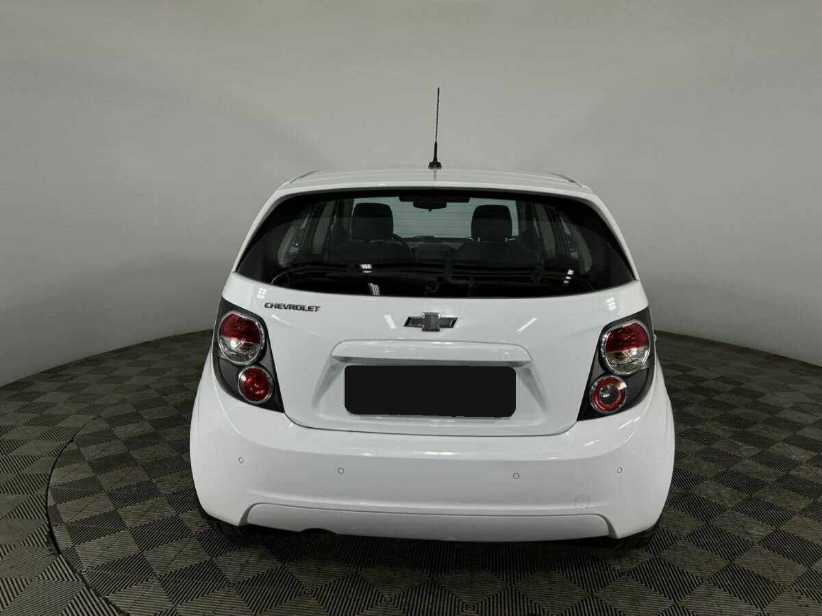 Chevrolet Aveo 2014 года с пробегом. Фото: #2