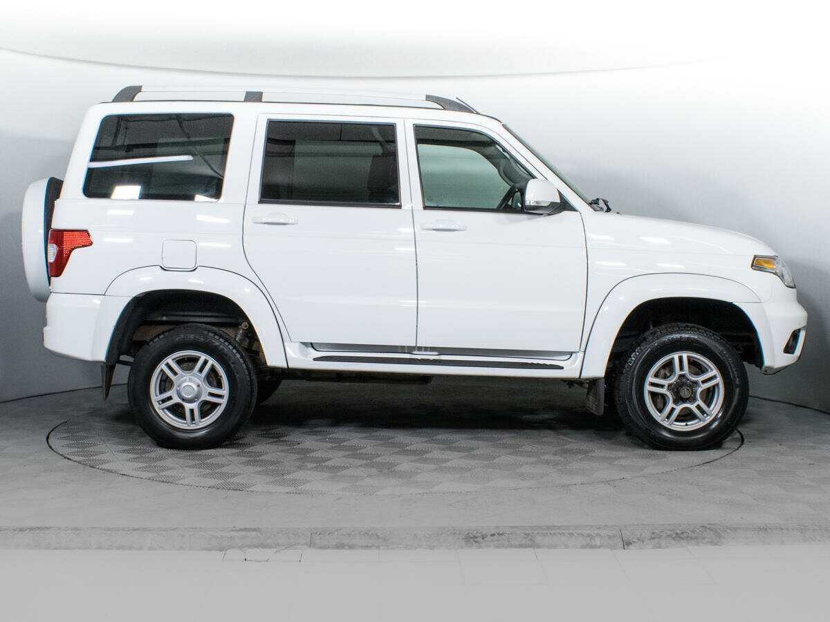 УАЗ Patriot 2018 года с пробегом. Фото: #3