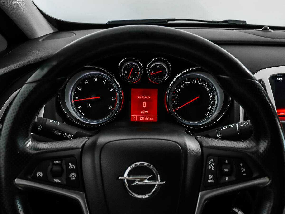 Opel Astra 2014 года с пробегом. Фото: #14