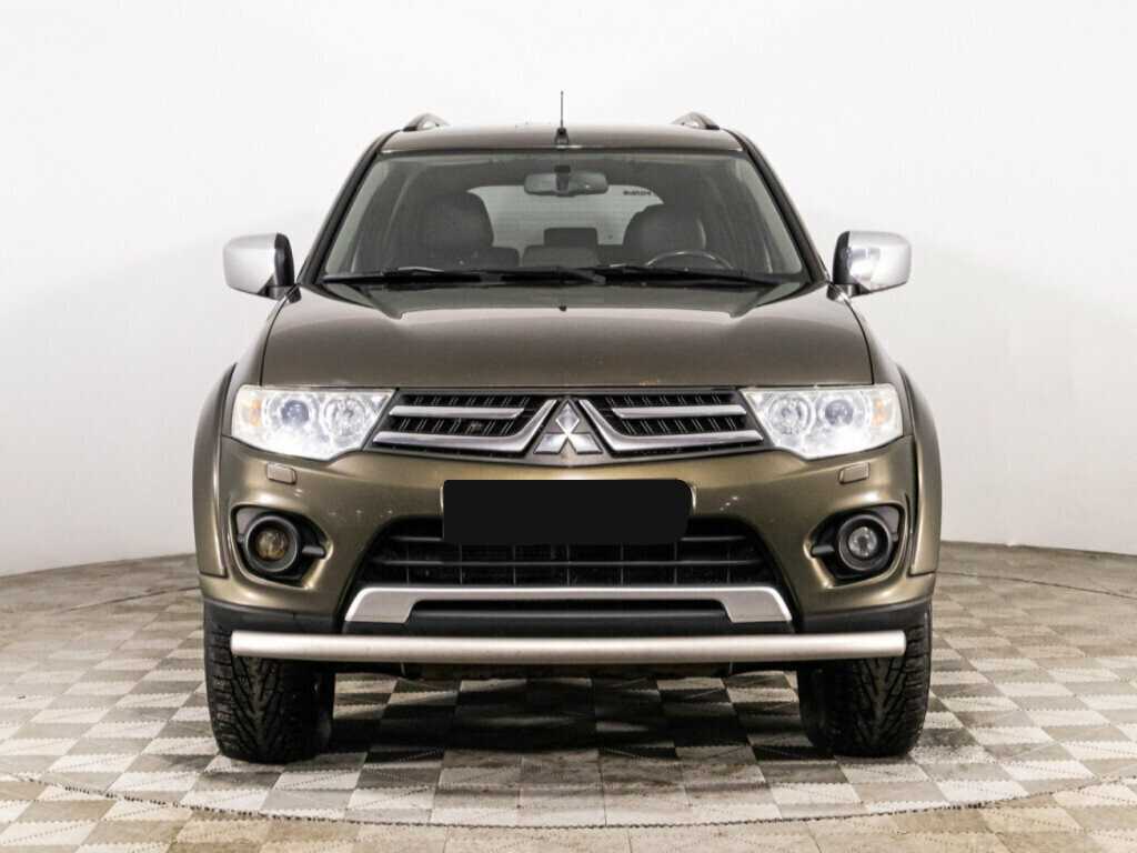 Mitsubishi Pajero Sport 2014 года с пробегом. Фото: #1