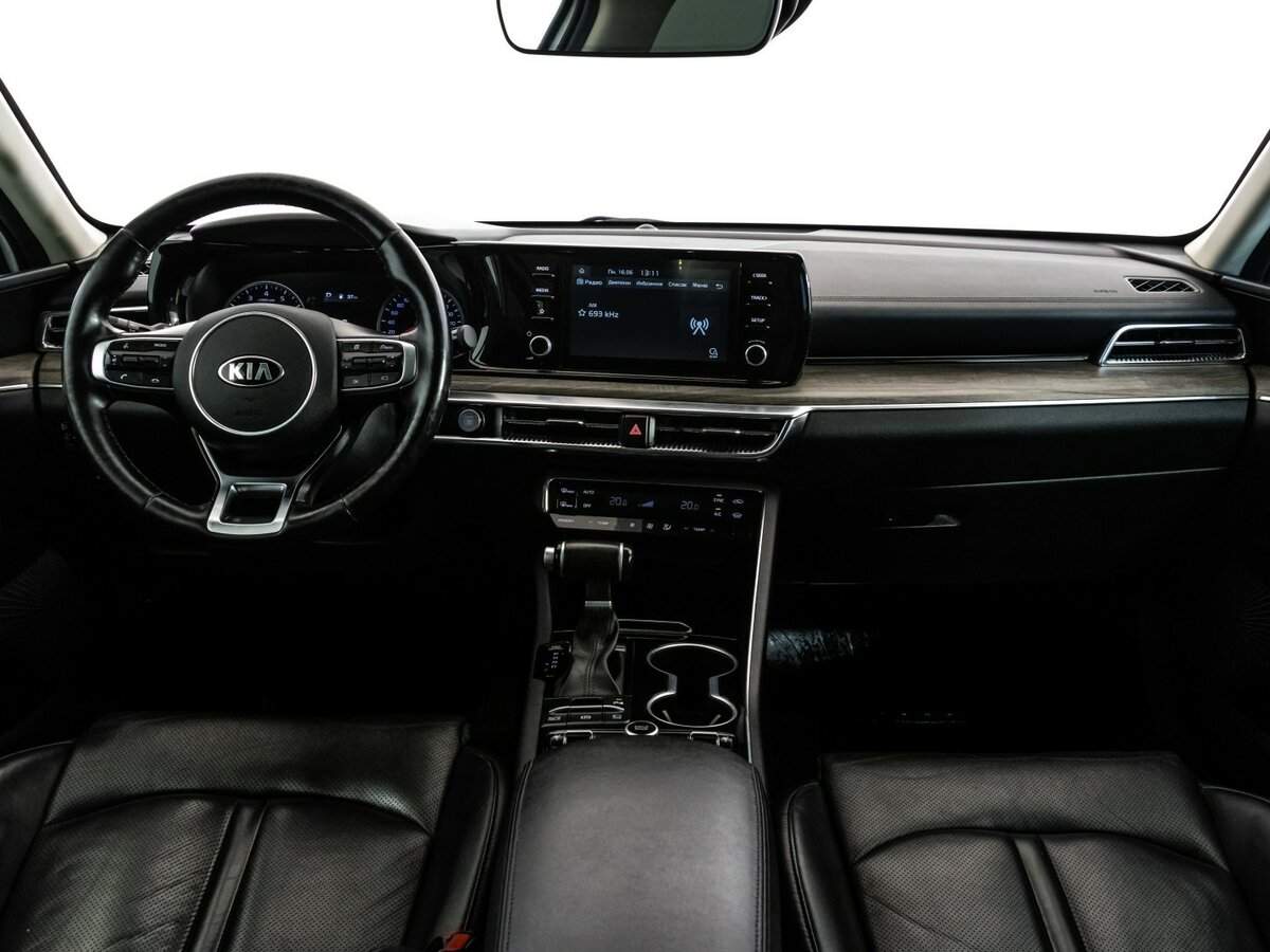 Kia K5 2021 года с пробегом. Фото: #7