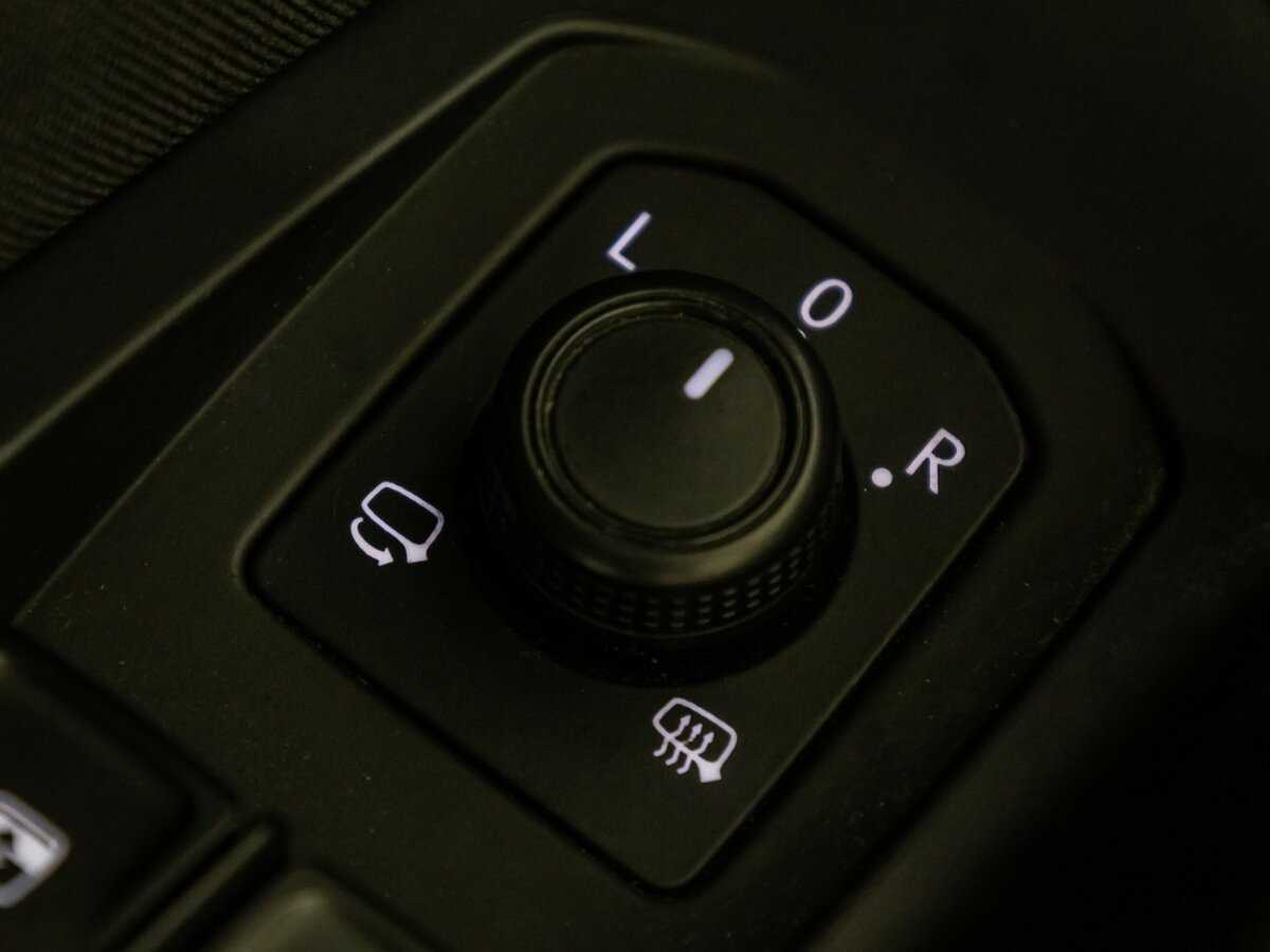 Volkswagen Passat 2018 года с пробегом. Фото: #19