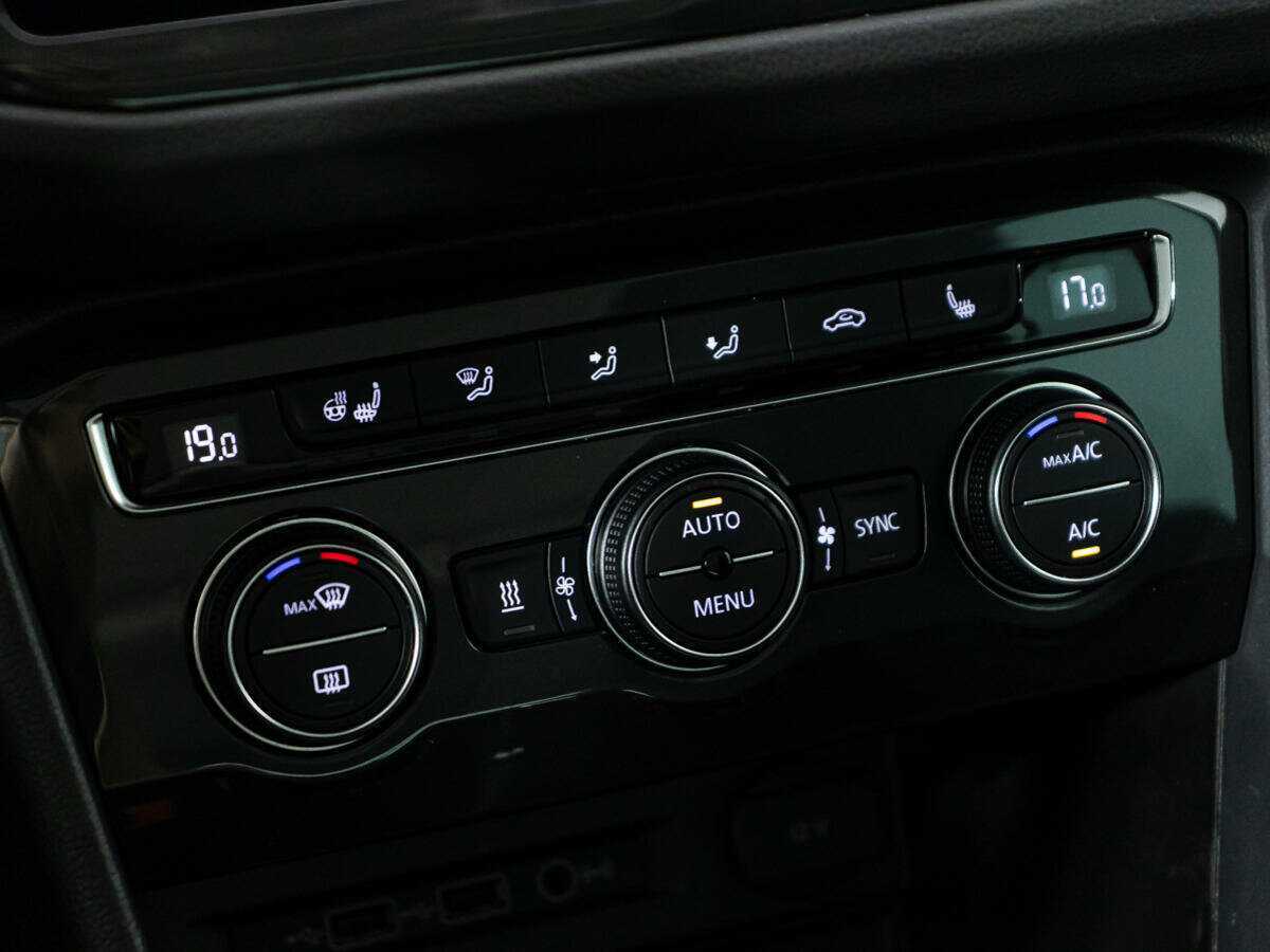 Volkswagen Tiguan 2018 года с пробегом. Фото: #19