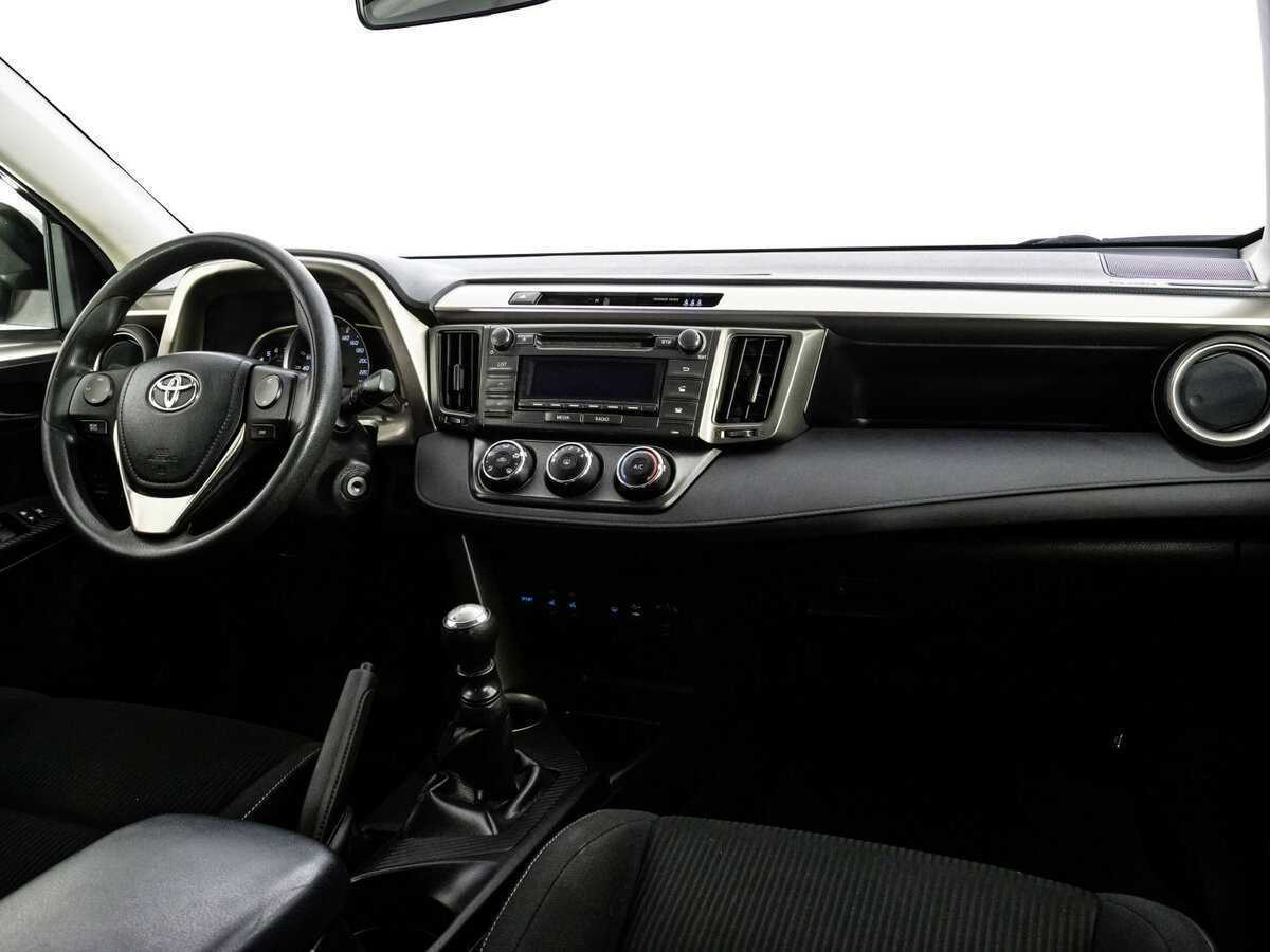 Toyota RAV4 2015 года с пробегом. Фото: #6