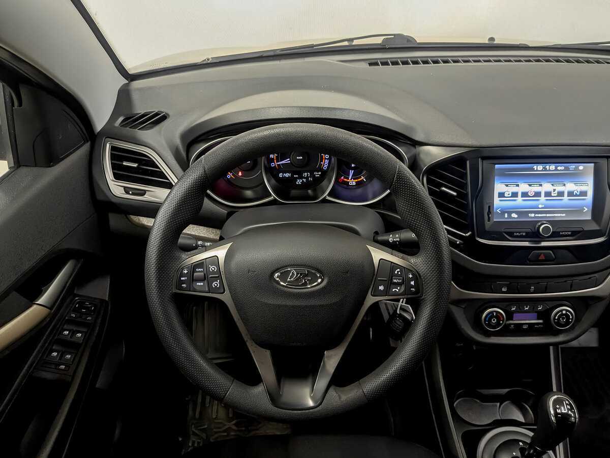 Lada (ВАЗ) Vesta 2017 года с пробегом. Фото: #18