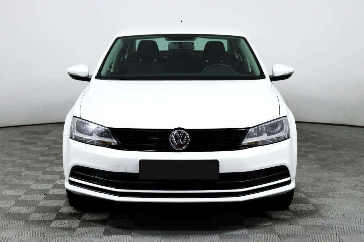 Volkswagen Jetta 2018 года с пробегом. Фото: #1