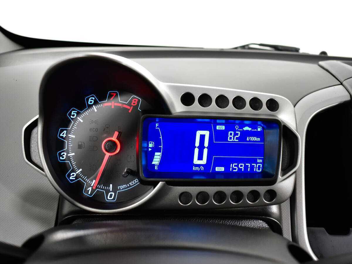 Chevrolet Aveo 2014 года с пробегом. Фото: #8