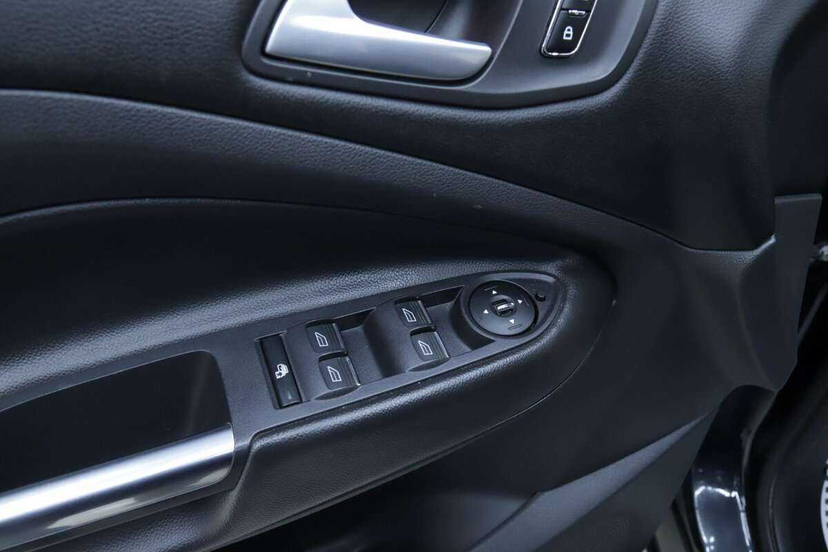 Ford Kuga 2013 года с пробегом. Фото: #7