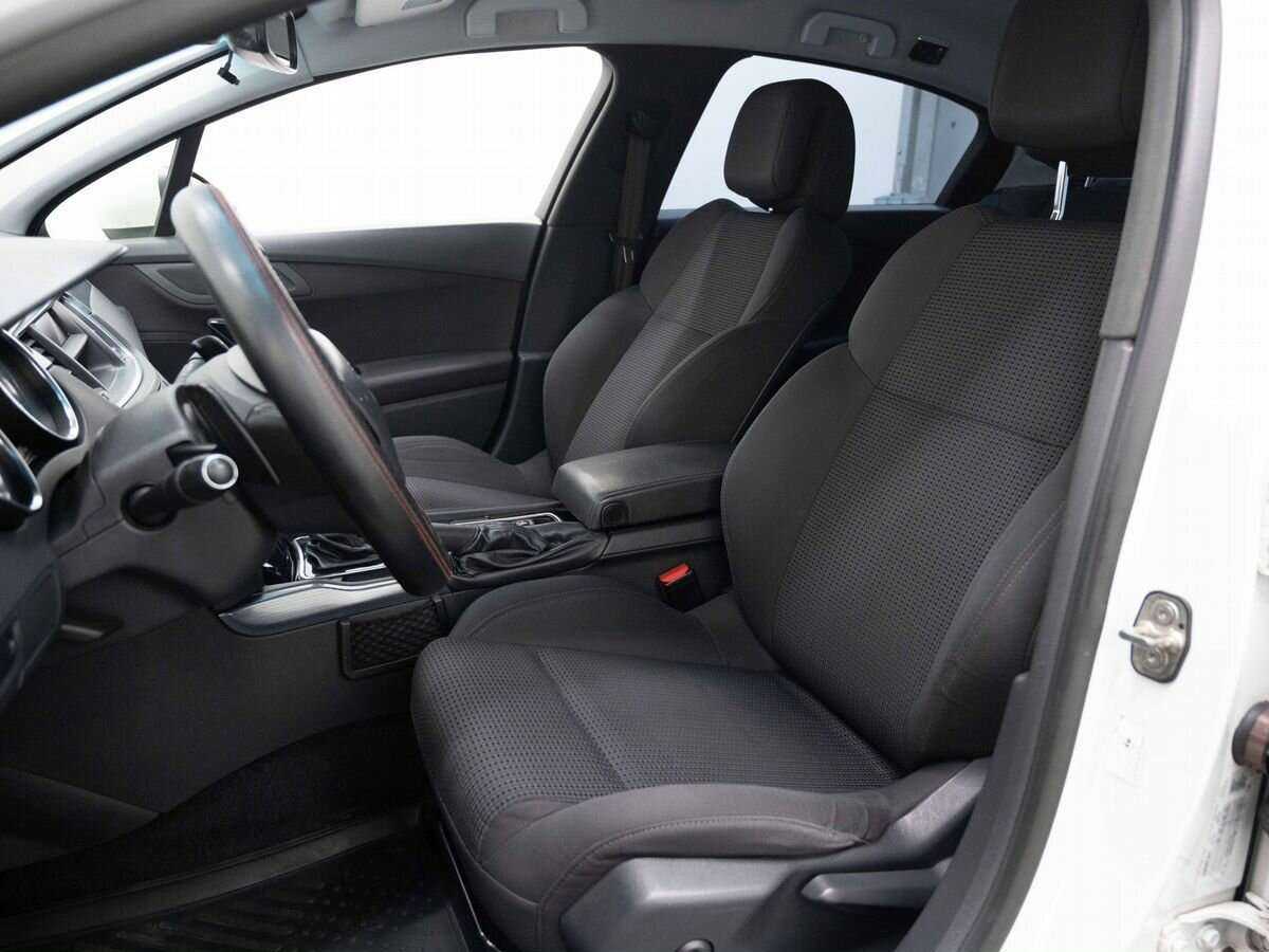 Peugeot 508 2012 года с пробегом. Фото: #7