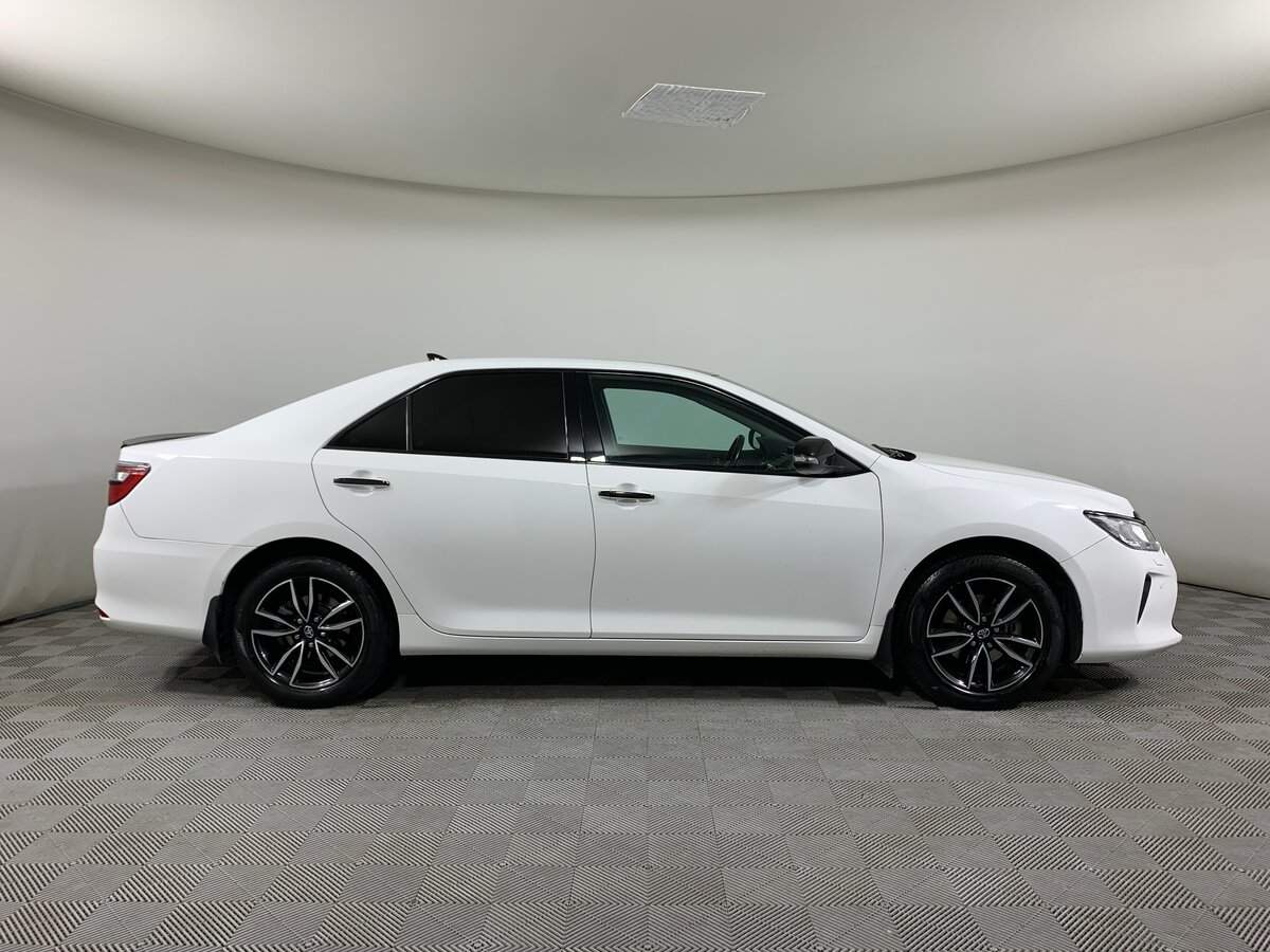 Toyota Camry 2017 года с пробегом. Фото: #3