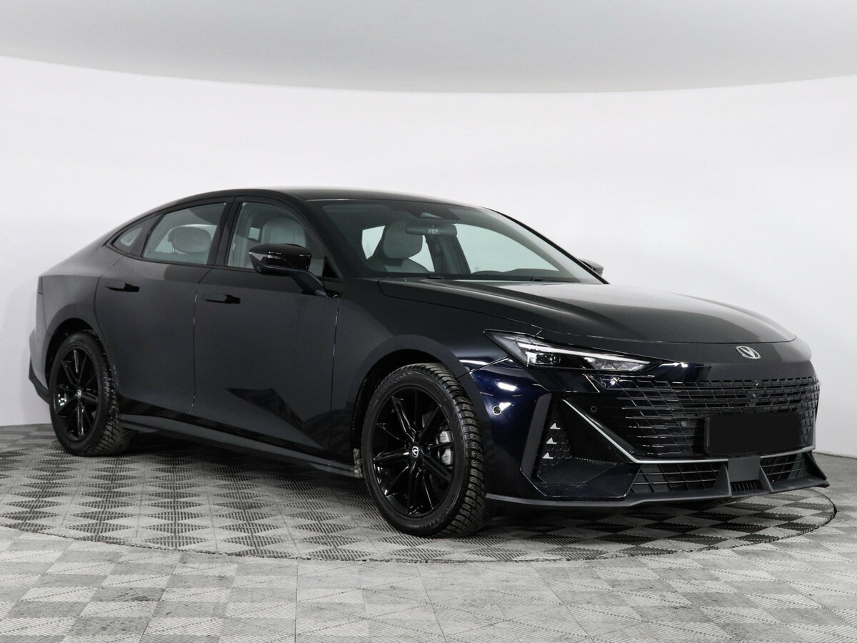 Changan UNI-V 2023 года с пробегом. Фото: #2