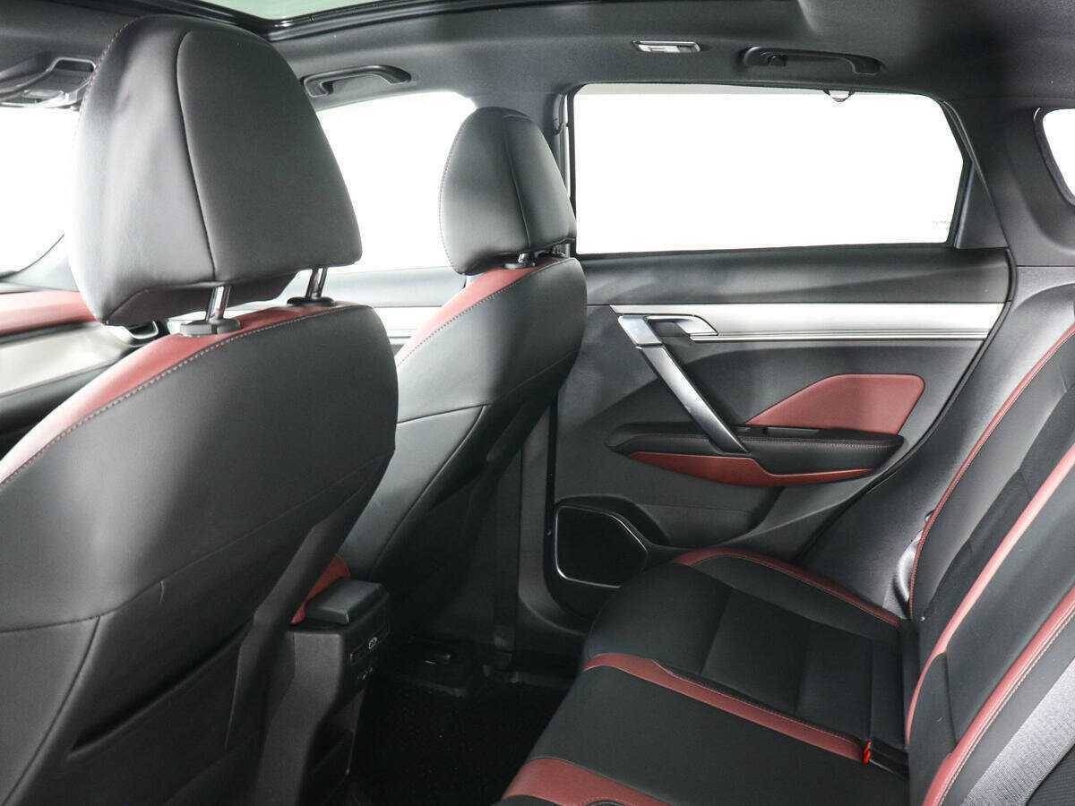 Geely Coolray 2022 года с пробегом. Фото: #11