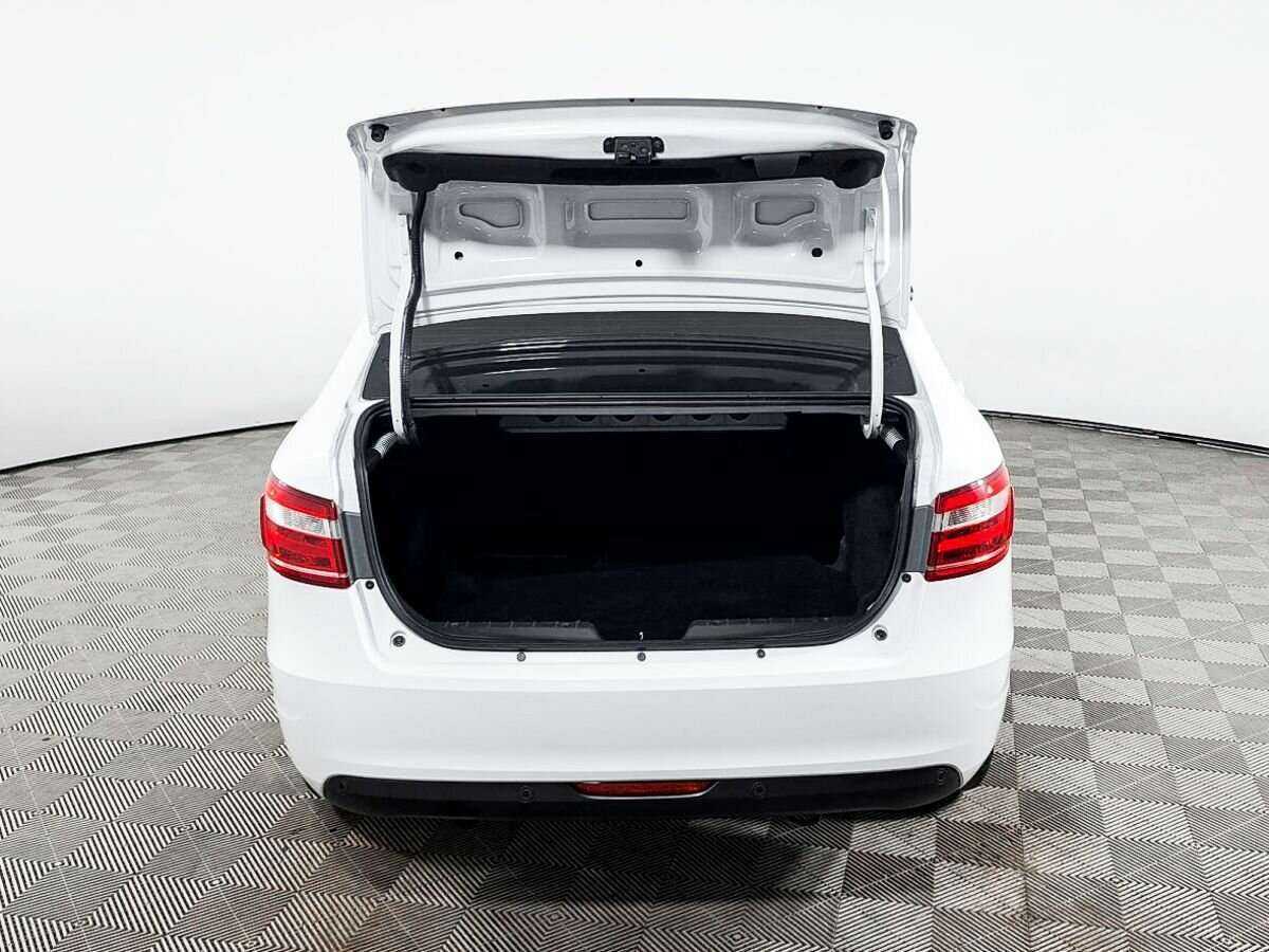 Lada (ВАЗ) Vesta 2021 года с пробегом. Фото: #7